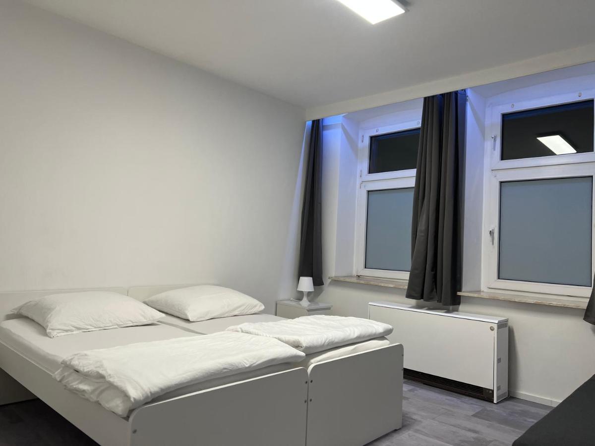 Freshly Renovated City Apartments Essen Kitchen Wifi Near Duesseldorf Airport Esterno foto
